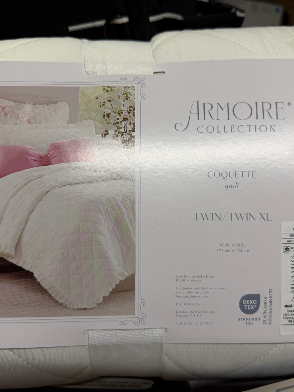 Target Armoire Collection Coquette Quilt in White with Pink Accent